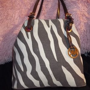 Michael Kore purse